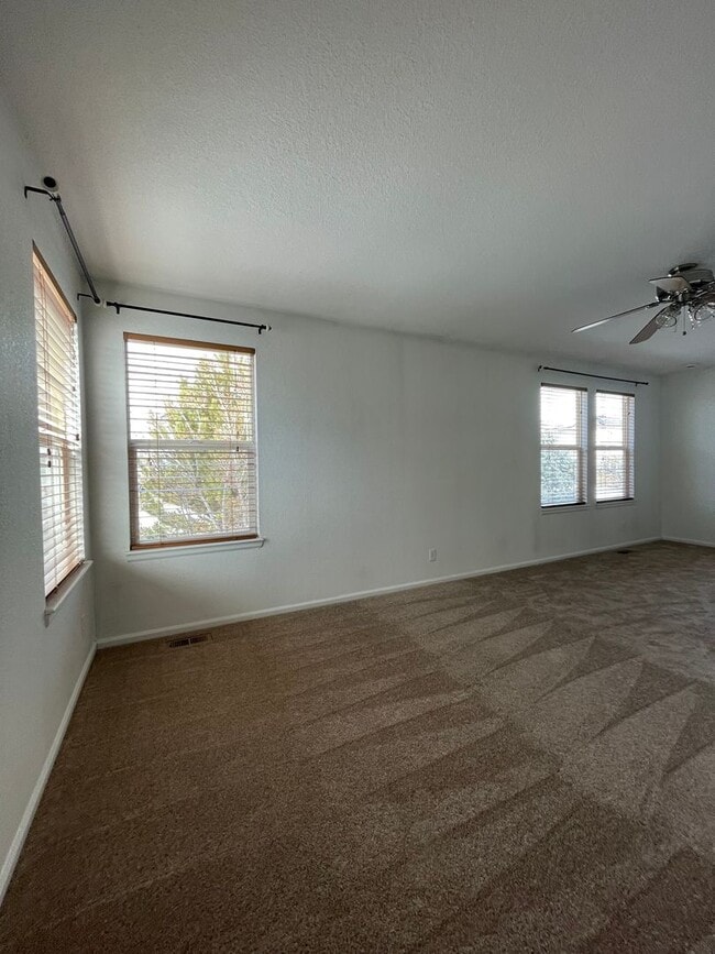 Photo - Spacious and Bright with a GREAT YARD,4bd/3.5 ba Home in Northglenn, Near Parks, New Paint and Ca...