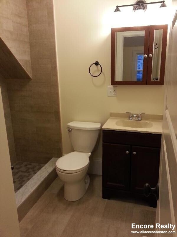 Photo - 84 Linden St Unit 8