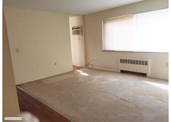 Photo - 922-926 Ludlow Avenue Unit 926-02