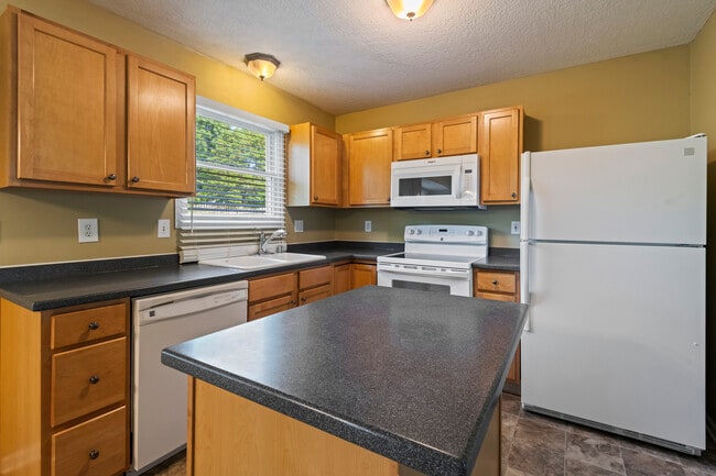 Photo - 429 Albion St