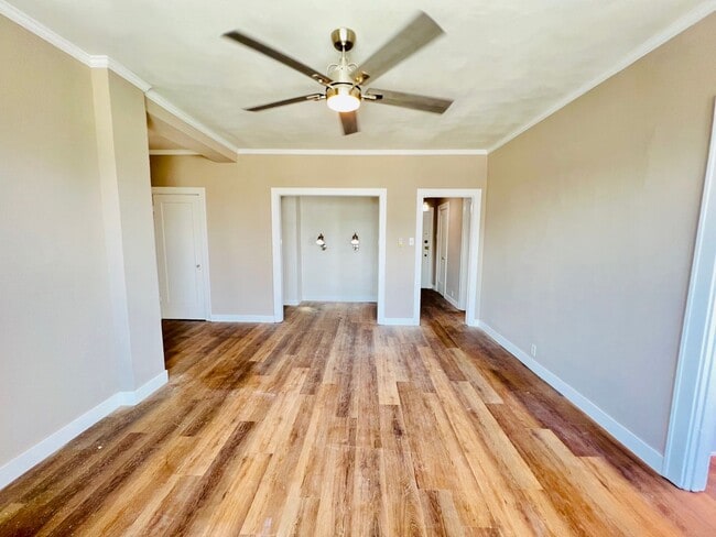 Building Photo - REDUCED REDUCED REDUCED: Spacious studio ... Unit 903 Rental