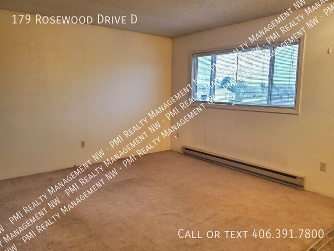 Photo - 179 Rosewood Dr