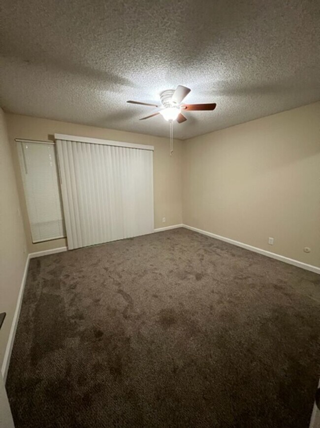 Photo - Riverside Gardens