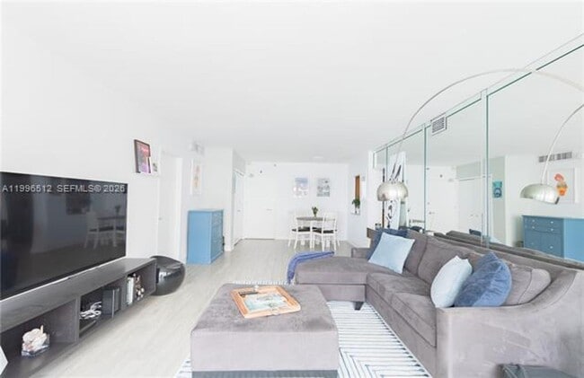 Photo - 5161 Collins Ave Unit 5161 Collins Ave appt 1102