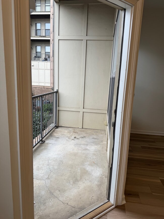 Photo - 898 Oak St SW Unidad Sky Lofts