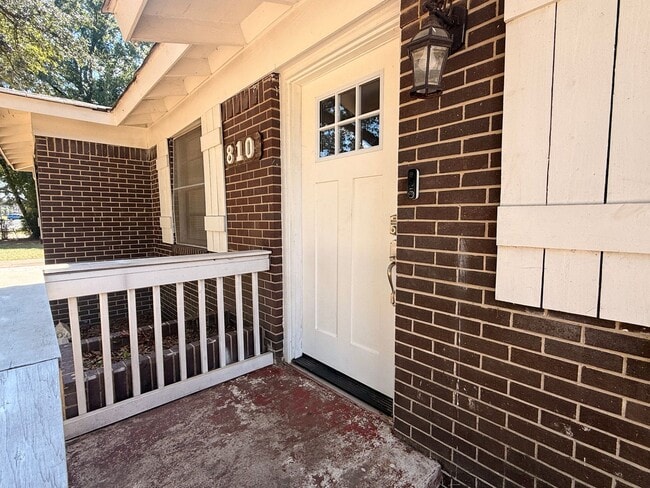 Photo - Beautiful 3/2 Home in Central Longview!