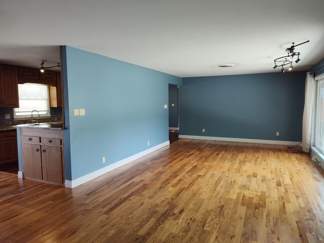 Photo - ALL PROSPECTIVE TENANTS MUST SUBMIT A $58 NON-REFUNDABLE APPLICATION FEE PER APPLICANT ONLINE AND...