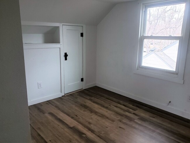 Photo - r423 Unit 423.5