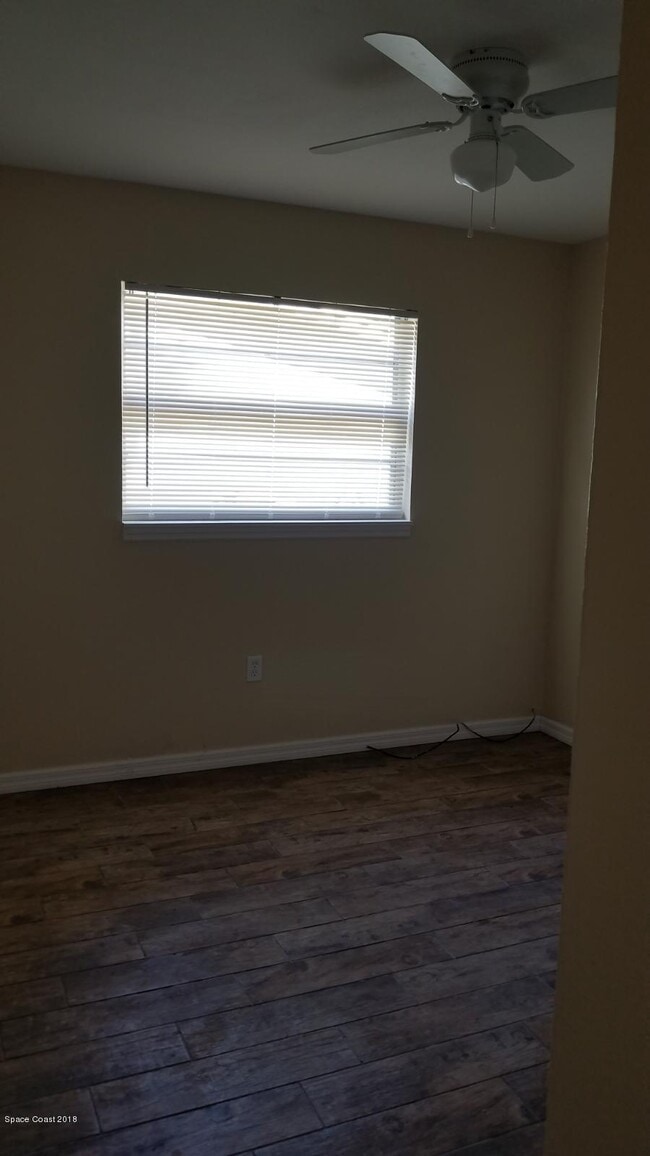 Photo - 6417 Ridgewood Ave