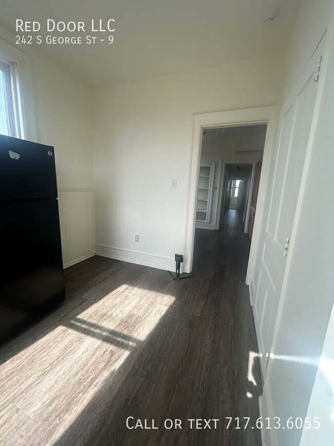 Photo - 242 S George St Unit 9