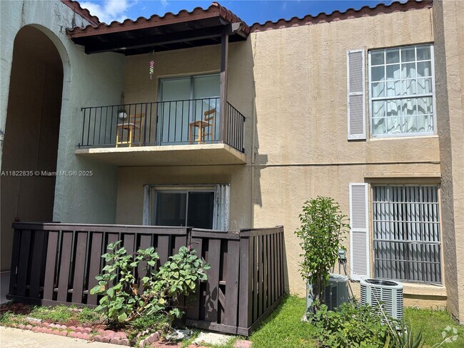 Building Photo - 10790 N Kendall Dr Unit C-15 Rental