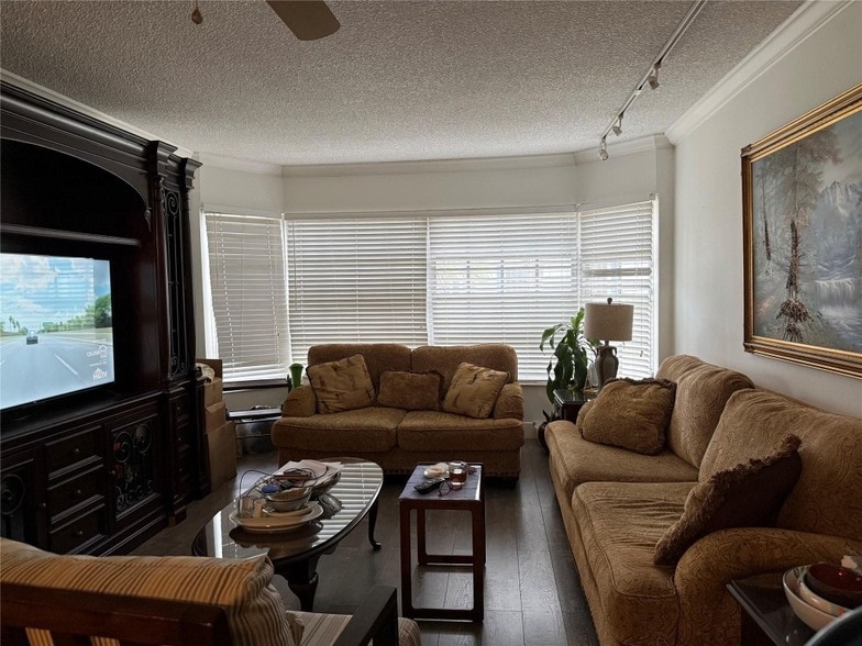 Photo - 2161 NE 68th St Unit 303