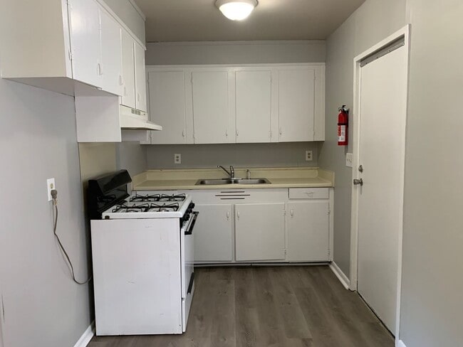Photo - 411 Birchwood Dr Unit 411