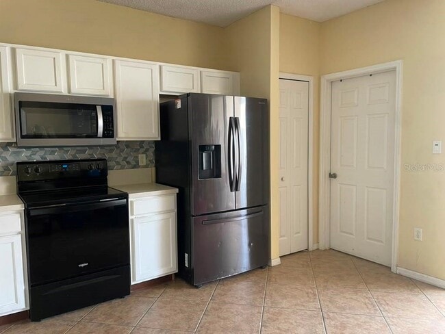 Photo - 290 Marion Pl