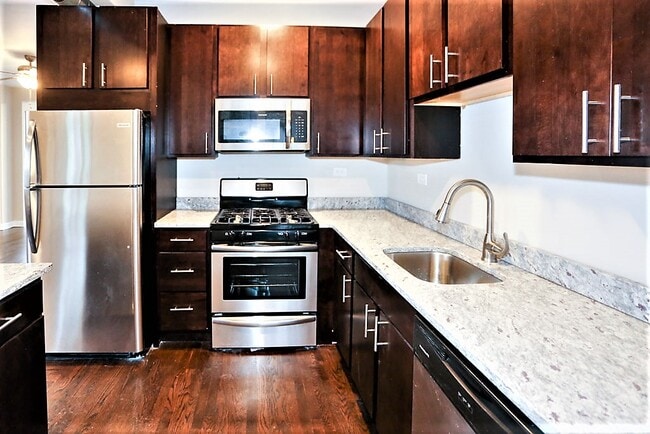 Photo - 1604 W Berwyn Ave