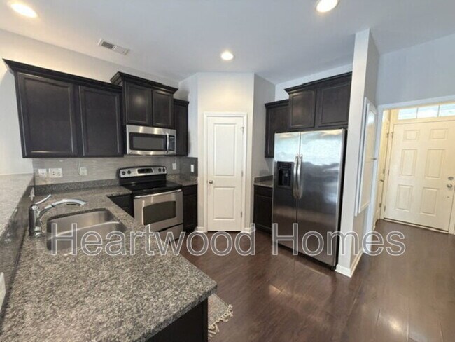 Photo - 205 Canal Pl Dr