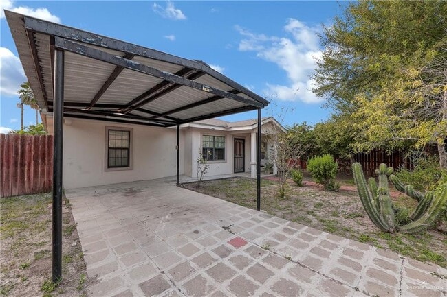 Building Photo - 1814 Mimosa St Rental