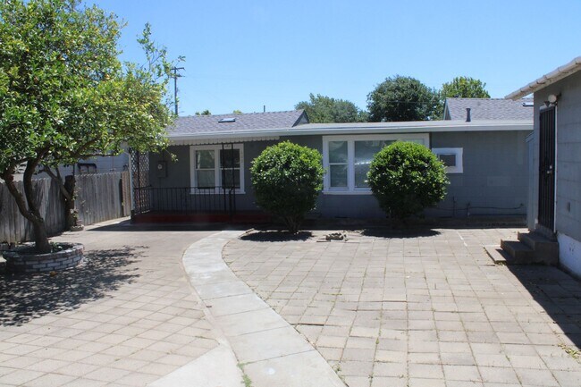 Photo - Three Bedroom, One Bathroom Single Family Home in Isleton.