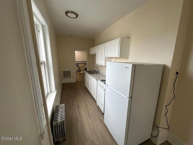 Photo - 16 Caroline St Unit 5