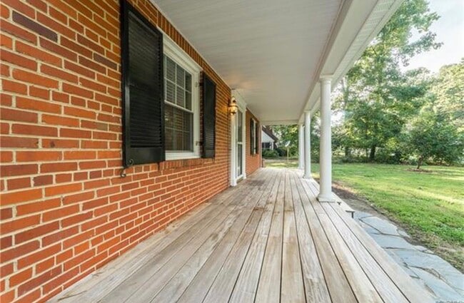 Photo - 6615 Forest Hill Ave