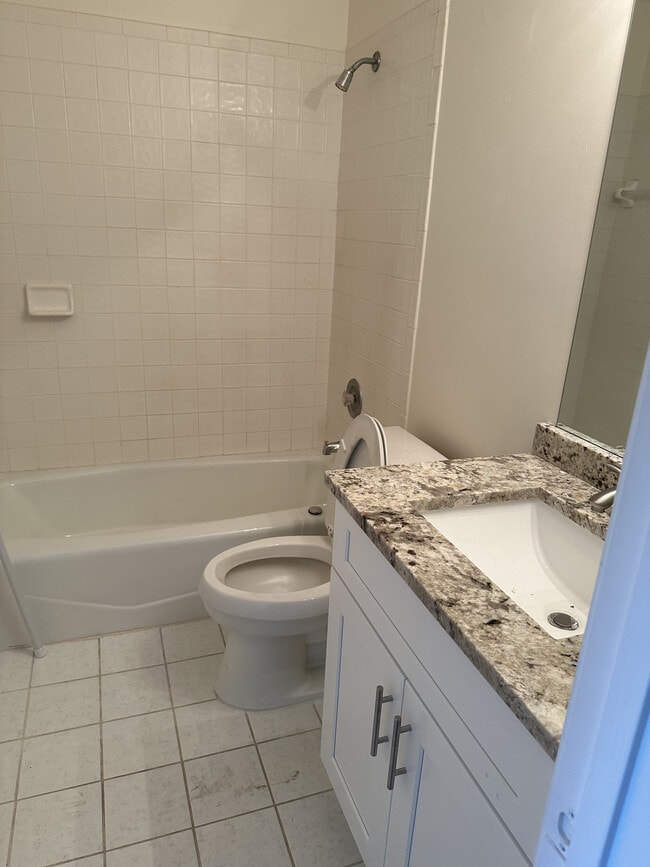 235 Croton Ave Apartments For Rent in Lantana, FL