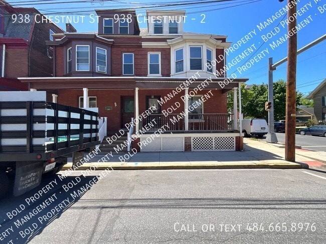 Building Photo - 938 Chestnut St Unit 2
