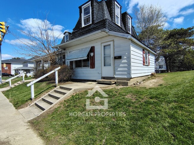 Photo - 317 N Harrison St Apartments