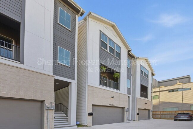 Photo - 1243 W 23rd St Unidad B