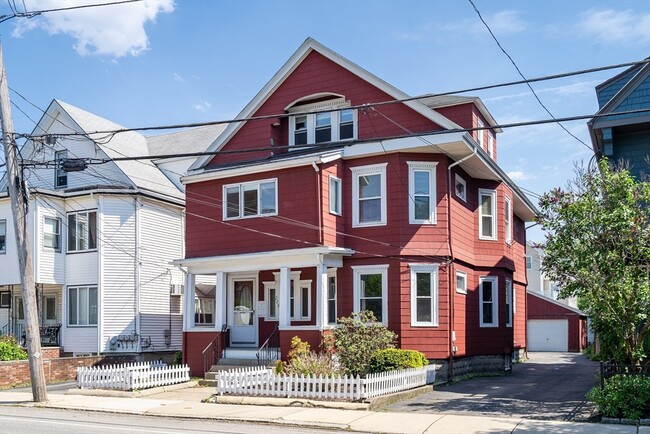 Photo - 228 Harvard St