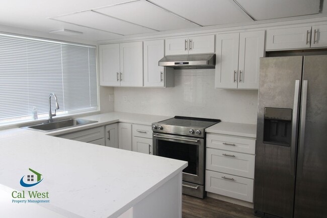 Photo - $3995 - Fully Remodeled 3Bd / 3Ba Large Townhome in Santa Teresa area - **BREAK LEASE**