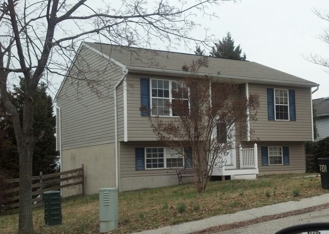 Building Photo - 314 Moonlight Ct Rental