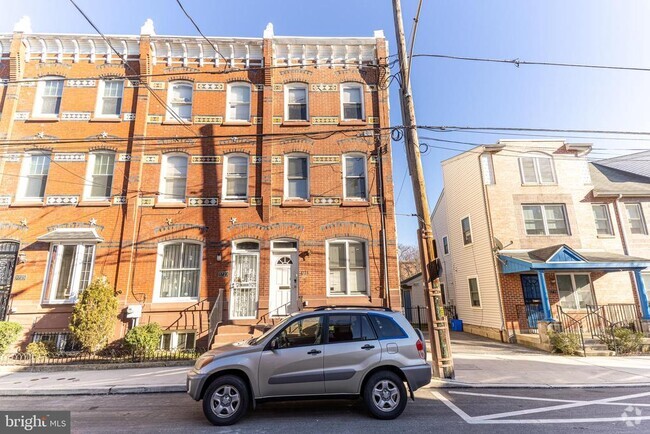 Building Photo - 1721 N Bouvier St Unit 2 Rental