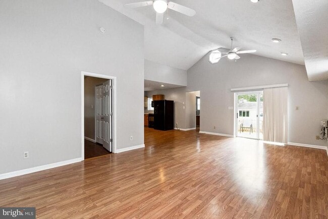Photo - 315 South Dr