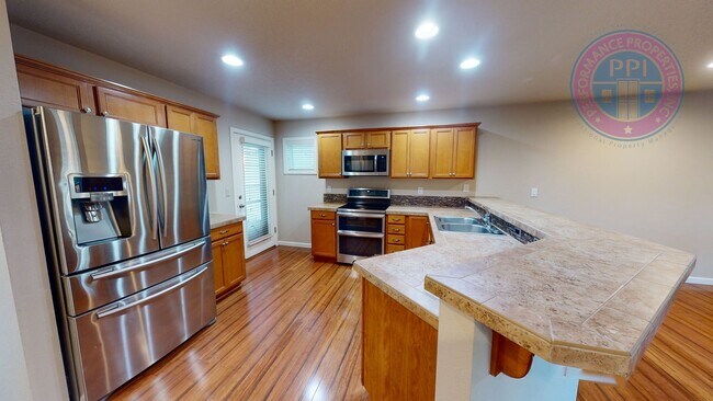 Photo - Beaverton - Stylish, Light & Bright, Close To Nike & Intel