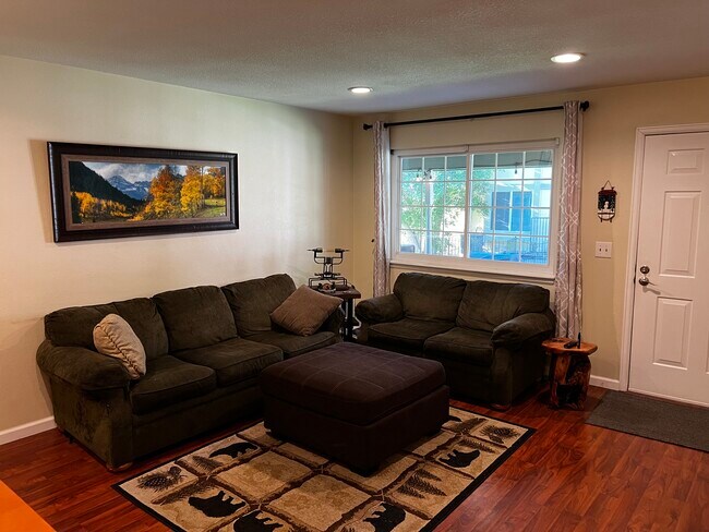 Photo - 10156 Quivas St