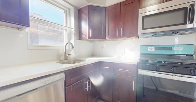 Photo - 110-41 62nd Dr