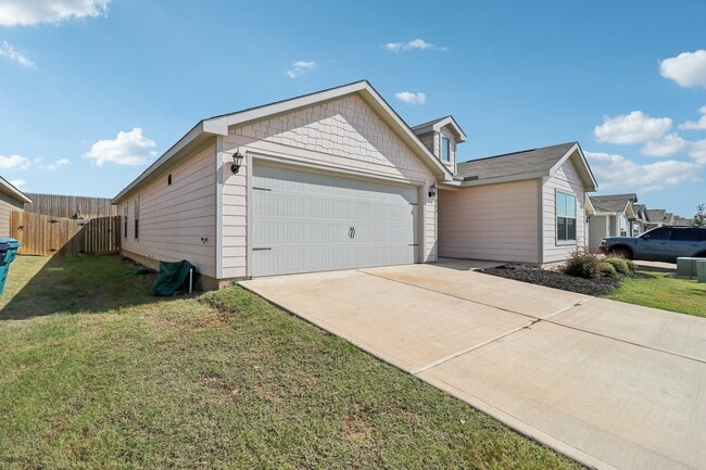 Photo - 3909 Crown Ct
