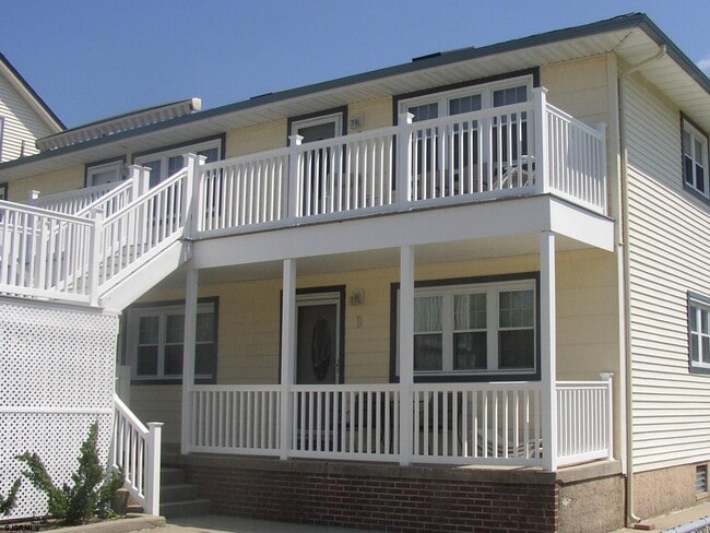Building Photo - 25 N Jefferson Ave Unit C Rental