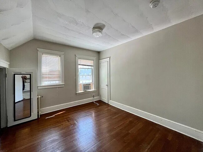 Photo - 231 Cato St Unit 5