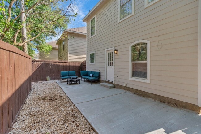 Photo - 5822 Santa Bernadetta