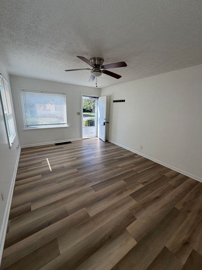1028 Allen Ave