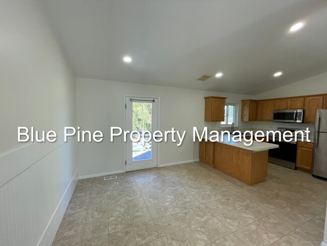Photo - 540 Flamingo Ave