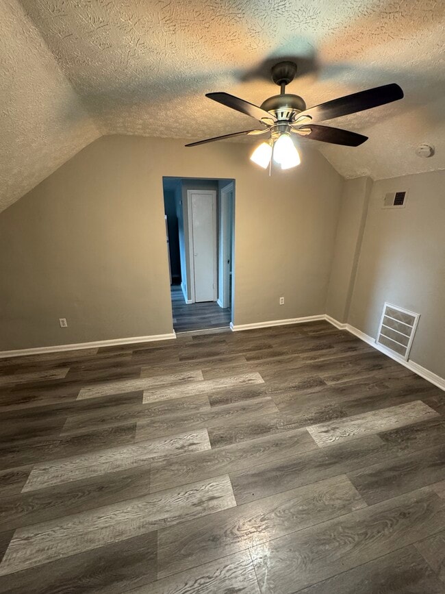 Photo - 4046 Taylor Blvd Unit #2