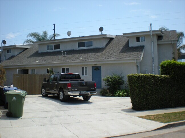 Building Photo - 1302 Electric Ave