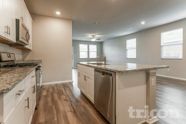 Photo - 3524 Stride Ln