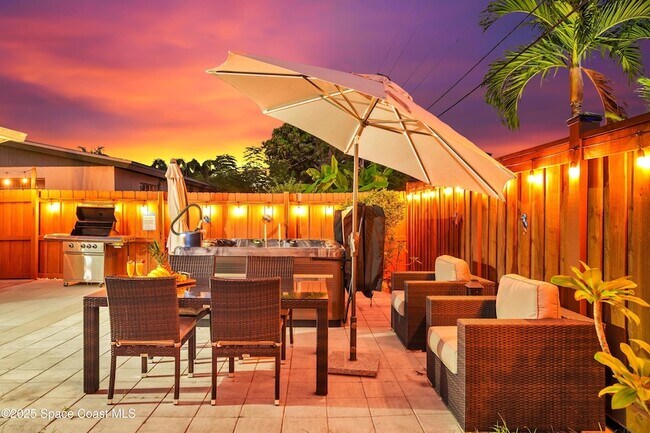 363 Harbor Dr
