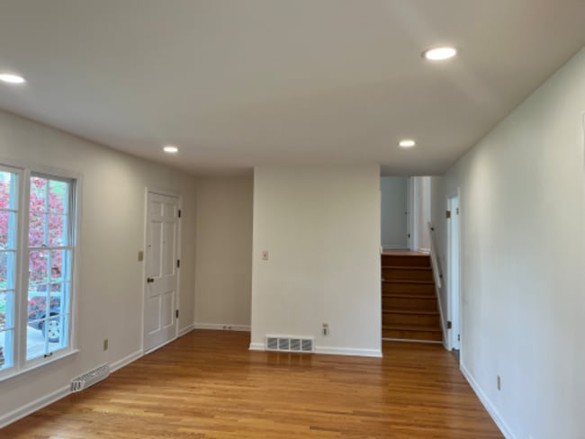 Photo - 7520 Aberdeen St