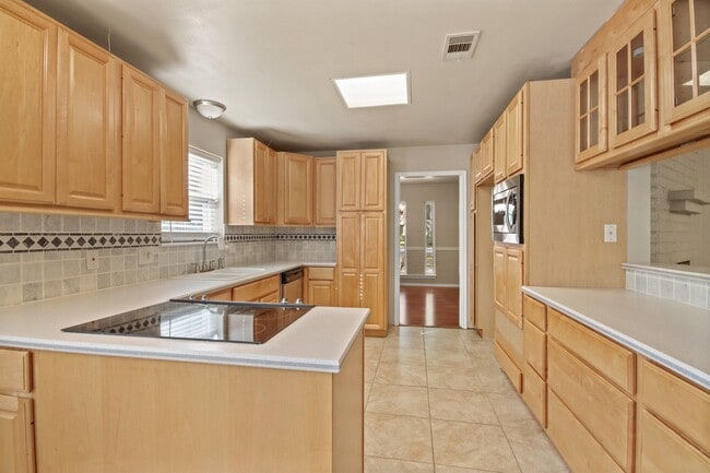 Photo - 19514 Whitewood Dr