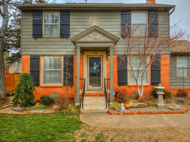 Building Photo - 615 NW 37th St