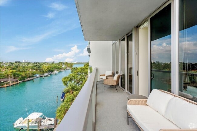 Building Photo - 9940 W Bay Harbor Dr Unit 5F-N Rental